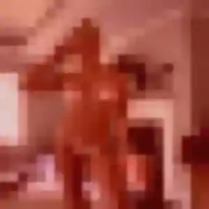 Anne-Marie, 37 ans, en ligne à Baud pour une rencontre coquine