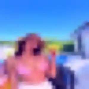 Wahiba (21 ans) à Changé cherche une rencontre aujourd'hui