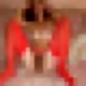 Contacte Estee, 42 ans à Château-Thébaud en privé