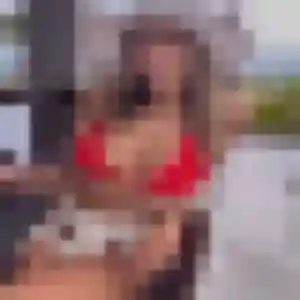 Cassandre, 19 ans, disponible à Corps-Nuds pour un rencontre libertine