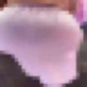 Nadia, femme de 27 ans propose rencontre libertine à Grand-Champ