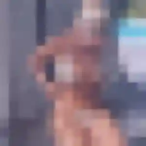 Photo de Aurelie à Guécélard (40 ans) - rencontre libertine gratuit