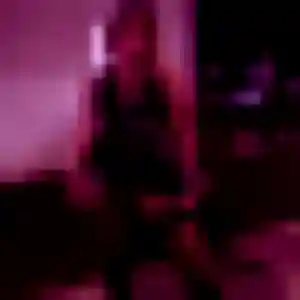Découvre Leonore, 22 ans à Laillé en privé