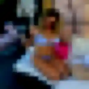 Christelle, femme de 37 ans propose rencontre libertine à Lamballe-Armor