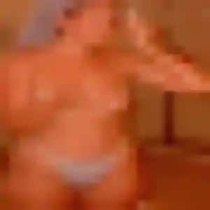 Rejoins Edith, 19 ans à Lamballe-Armor en privé