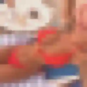 Malika de Les Sorinières, 21 ans - rencontre libertine discret