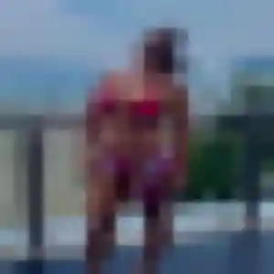 Anna, femme de 20 ans cherche rencontre libertine à Mayenne