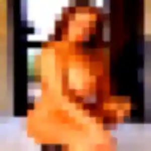 Nina, 42 ans, dispo pour rencontre libertine à Parigné-l'Évêque