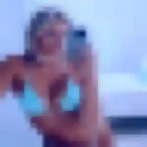 Huguette, femme de 27 ans cherche rencontre libertine à Pipriac
