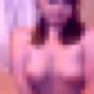 Celeste (28 ans) à Ploeren propose un rencontre libertine rapidement