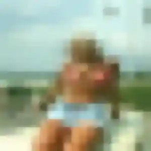 Photo de Cyrielle à Plomelin (43 ans) - rencontre libertine gratuit