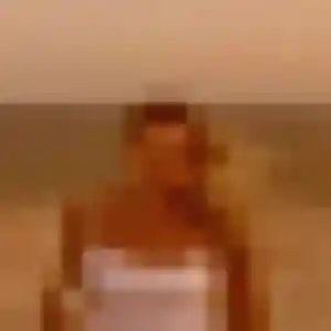 Contacte Lise, 23 ans à Plomelin en privé