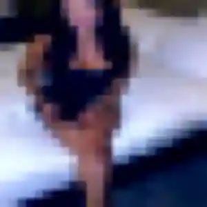 Oceane, 20 ans, en ligne à Plouër-sur-Rance pour une rencontre coquine
