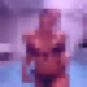 Eliane, 26 ans, connectée à Quiberon pour une rencontre coquine