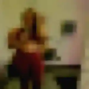 Madeleine, 33 ans, en ligne à Quimper pour un rencontre libertine