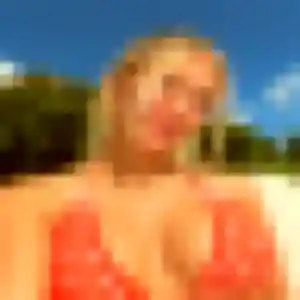 Photo privée de Iris, 30 ans à Saint-Erblon - plan discret