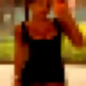 Muriel, fille de 24 ans propose rencontre libertine à Saint-Lyphard