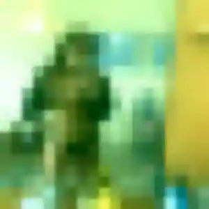 Sexy Bettina, 24 ans à Saint-Méloir-des-Ondes - voir sa photo