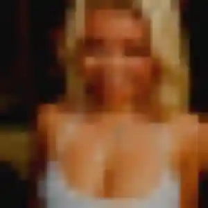 Photo de Karine à Vallet (39 ans) - rencontre libertine sans inscription
